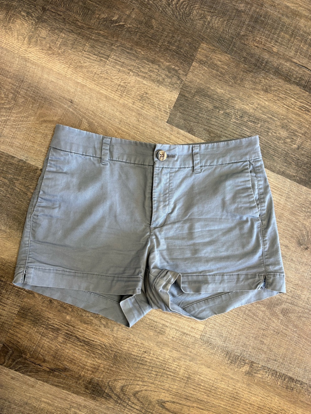 Old Navy Women's Mid-Rise Grey Cotton Blend Shorts